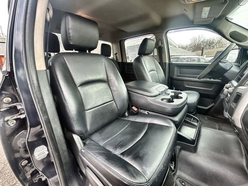 Used 2017 RAM 1500 Express w/ Express Value Package image 23