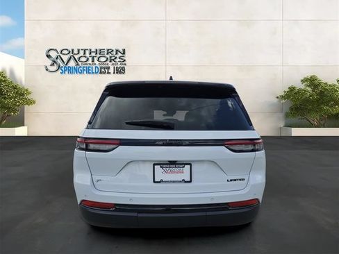 Used 2025 Jeep Grand Cherokee Limited w/ Black Appearance Package RWD image 4