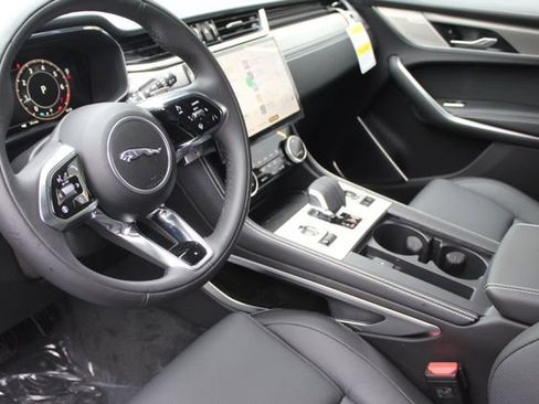 New 2026 Jaguar F-PACE R-Dynamic S image 11