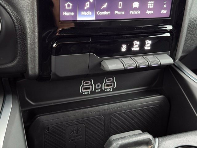 Used 2025 RAM 1500 Big Horn AWD/4WD image 22