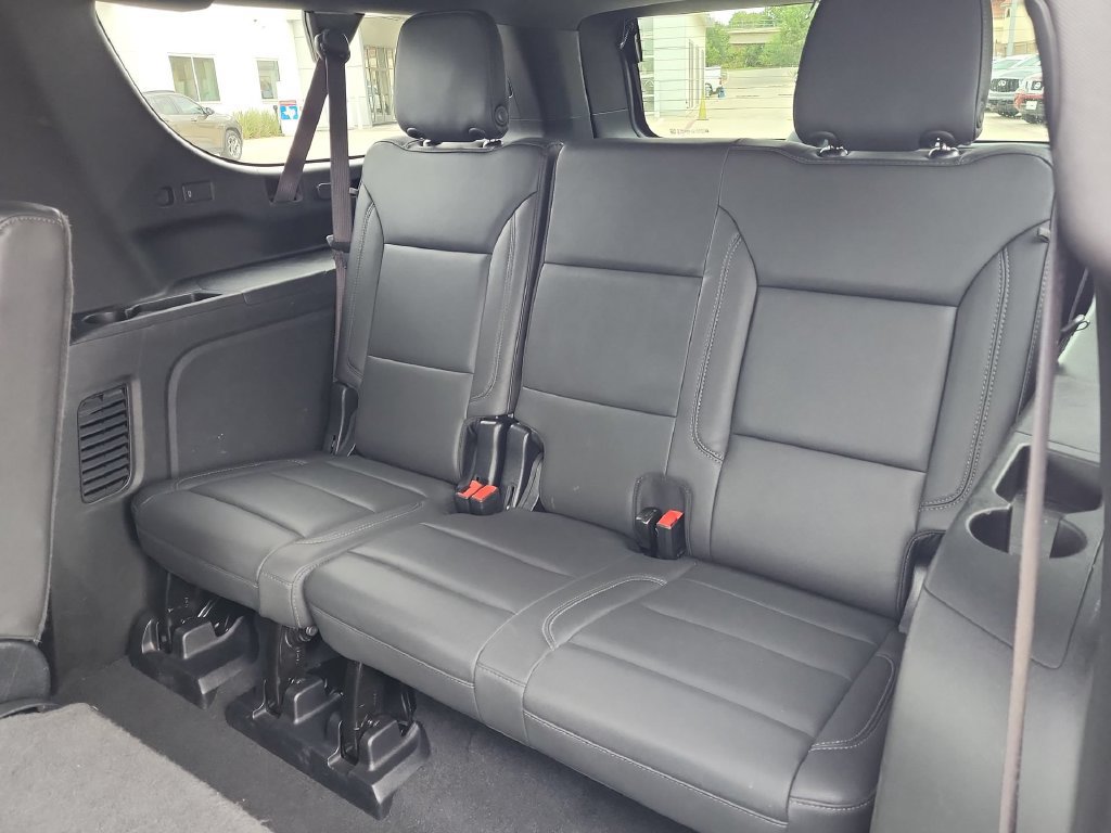 Certified 2025 Chevrolet Suburban Z71 AWD/4WD image 23