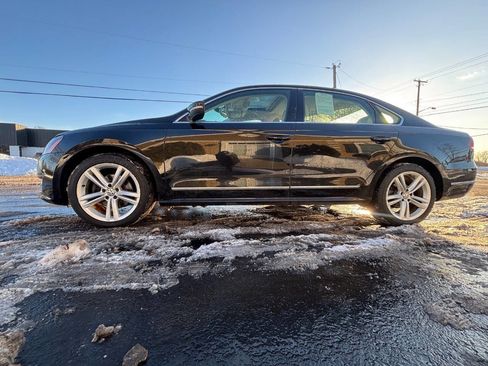 Used 2014 Volkswagen Passat 3.6 SEL Premium image 3