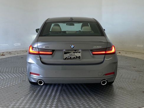 Used 2025 BMW 330i xDrive Sedan w/ Convenience Package image 9