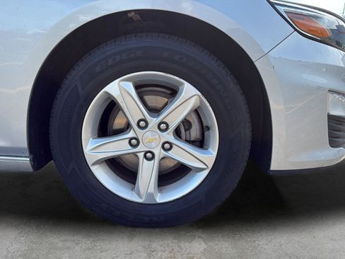 Used 2022 Chevrolet Malibu LT FWD image 24