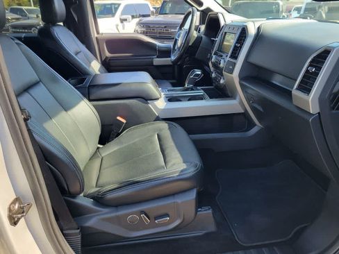 Used 2018 Ford F150 Lariat w/ Equipment Group 502A Luxury AWD/4WD image 15