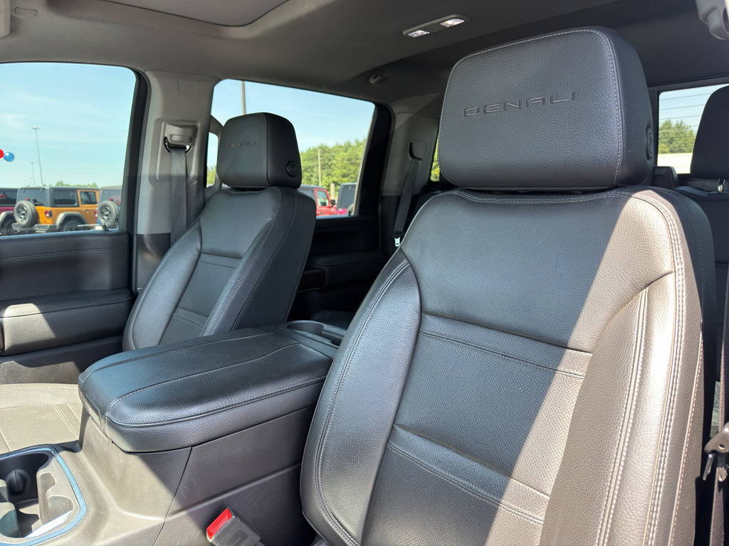 Used 2023 GMC Sierra 2500 Denali w/ Denali Ultimate Package AWD/4WD image 22