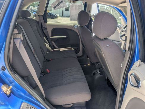 Used 2005 Chrysler PT Cruiser Touring FWD image 12