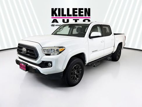 Used 2020 Toyota Tacoma SR5 RWD image 3