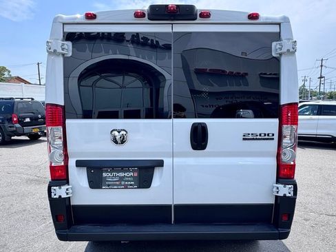 Used 2025 RAM ProMaster 2500 w/ U-Haul Equipment Group FWD image 6