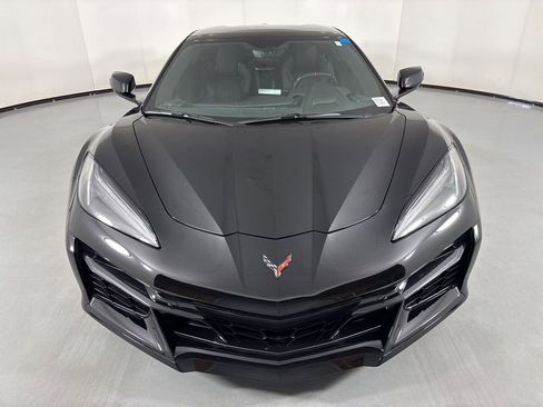Used 2023 Chevrolet Corvette Z06 RWD image 4