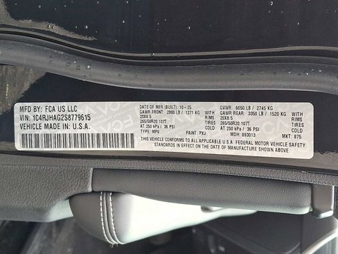 New 2025 Jeep Grand Cherokee Altitude image 18