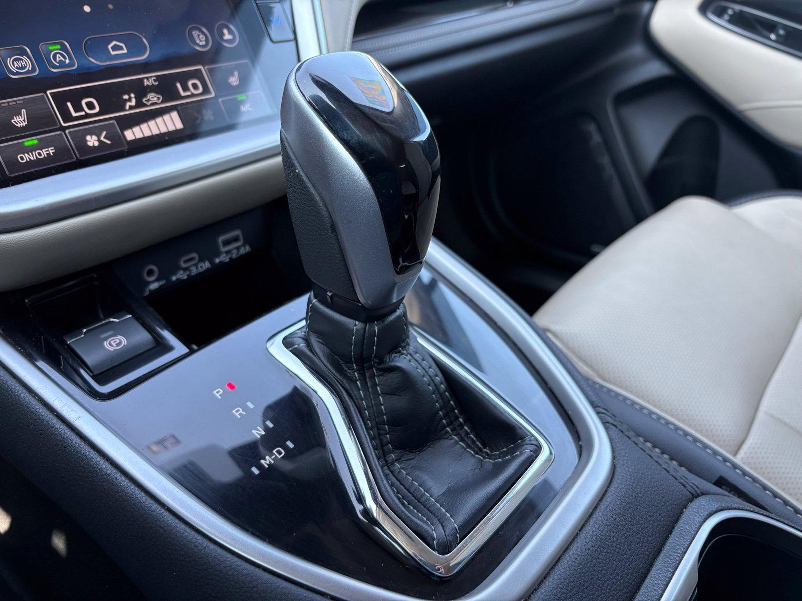 Certified 2025 Subaru Outback Limited AWD/4WD image 19