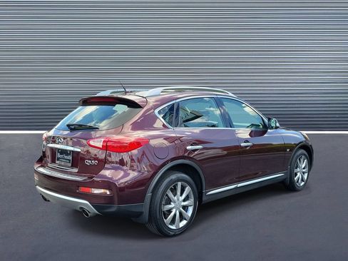 Used 2017 INFINITI QX50 2WD w/ Premium Plus Package image 3
