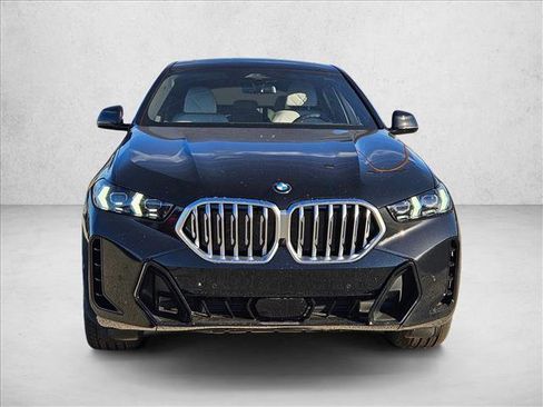 New 2026 BMW X6 xDrive40i w/ Climate Comfort Package image 6