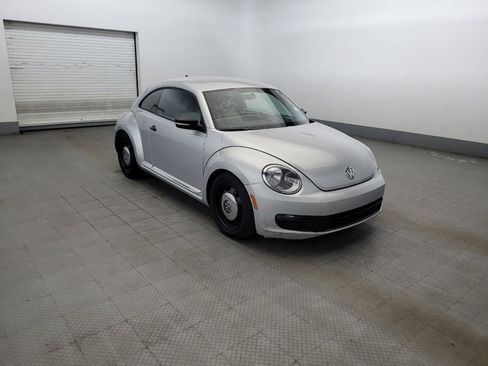 Used 2015 Volkswagen Beetle 1.8T Classic FWD image 13