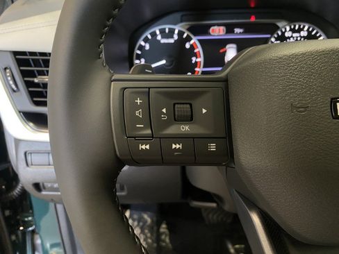 Used 2017 Hyundai Santa Fe Sport w/ 2.4L Tech Package 04 AWD/4WD image 37