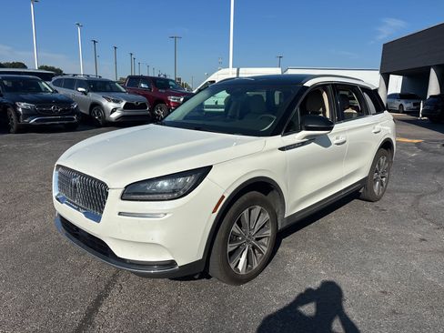 Used 2022 Lincoln Corsair Reserve w/ Elements Package FWD image 3