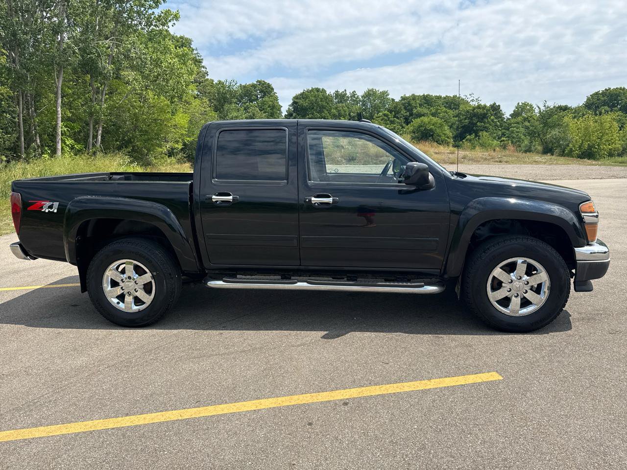Used 2011 Chevrolet Colorado LT AWD/4WD image 4
