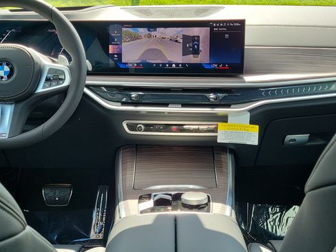 New 2026 BMW X5 sDrive40i w/ M Sport Package RWD image 12