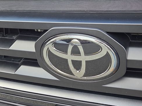 Certified 2023 Toyota Tacoma SR image 29