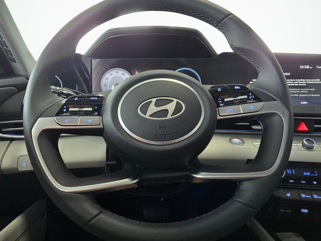 New 2026 Hyundai Elantra Limited FWD image 21