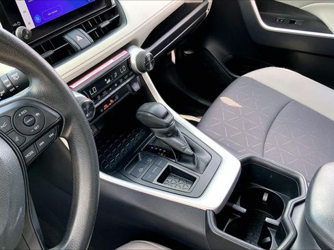 Certified 2024 Toyota RAV4 XLE w/ Convenience Package FWD image 16