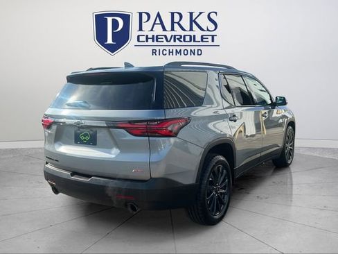 Used 2023 Chevrolet Traverse RS image 7