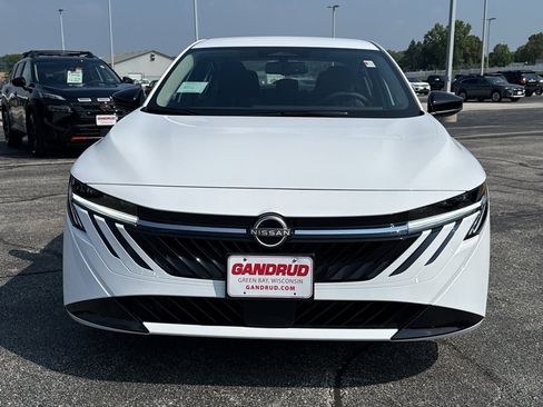 New 2027 Nissan Sentra SV FWD image 3