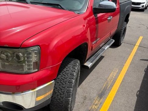 Used 2011 GMC Sierra 1500 SLE AWD/4WD image 3