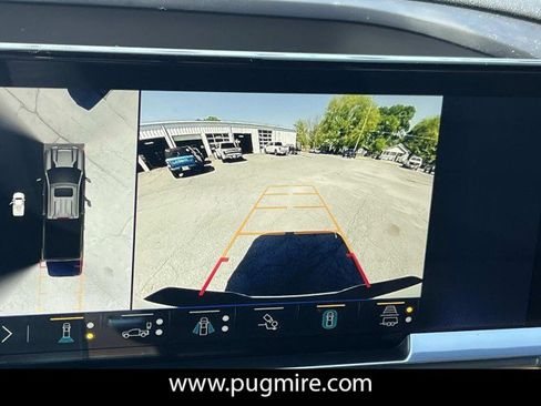 Used 2025 Chevrolet Silverado 2500 High Country w/ High Country Premium Package image 33