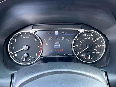 Used 2023 Nissan Altima 2.5 SL AWD/4WD image 13