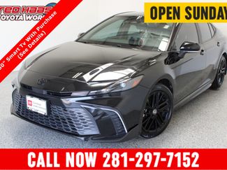 Used 2025 Toyota Camry SE w/ Convenience Package FWD video 1