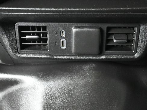 Certified 2023 Chevrolet Silverado 1500 LT image 20