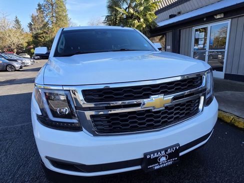 Used 2015 Chevrolet Suburban LT w/ Max Trailering Package image 9