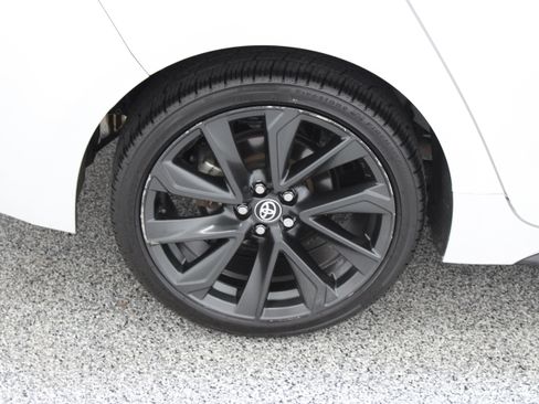 Used 2025 Toyota Corolla SE FWD image 6