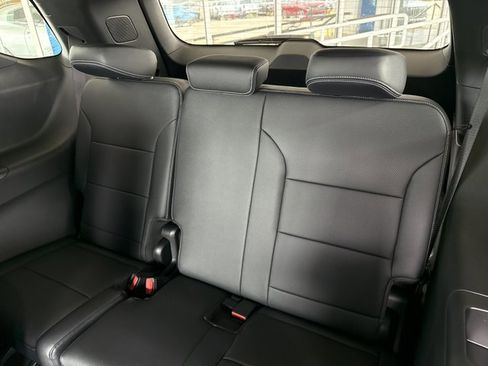 New 2026 Chevrolet Traverse LT w/ Sun and Wheel Package FWD image 6