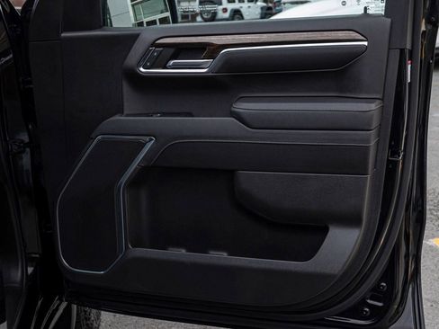 Used 2023 GMC Sierra 1500 Elevation image 13