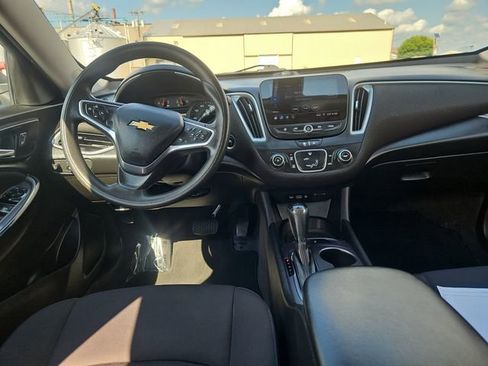Used 2020 Chevrolet Malibu LS image 14