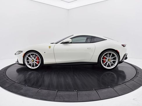 Used 2022 Ferrari Roma RWD image 12