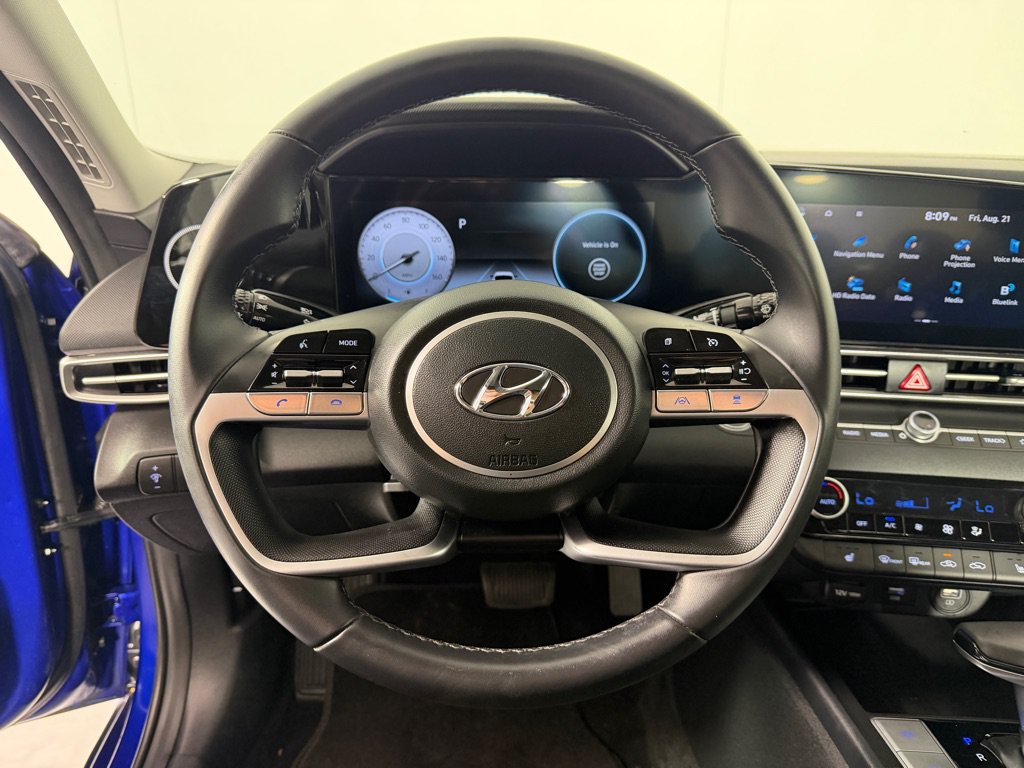 Used 2023 Hyundai Elantra SEL w/ Convenience Package FWD image 13