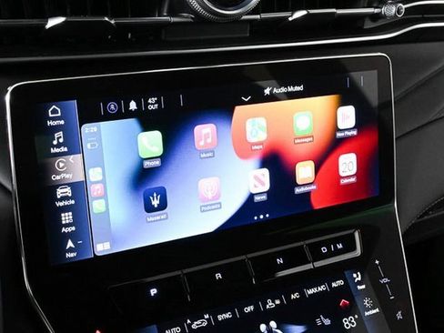 Used 2025 Maserati Grecale Modena image 2