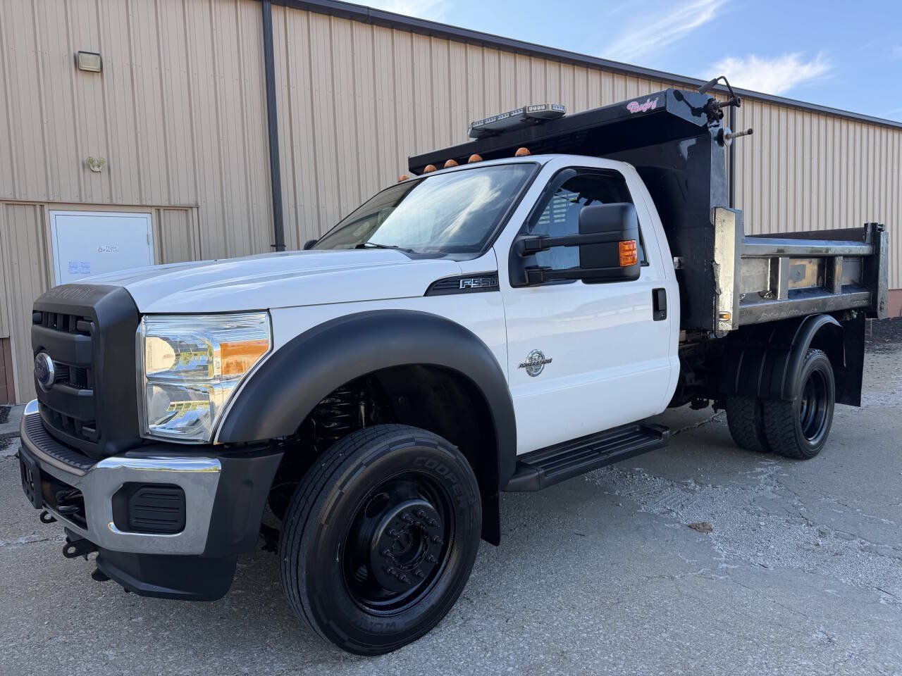 Used 2014 Ford F550 4x4 Regular Cab Super Duty image 10
