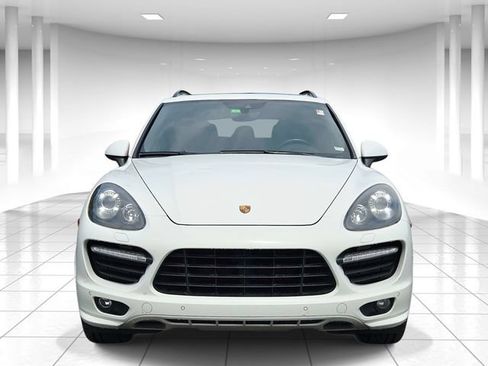 Used 2014 Porsche Cayenne GTS AWD/4WD image 5