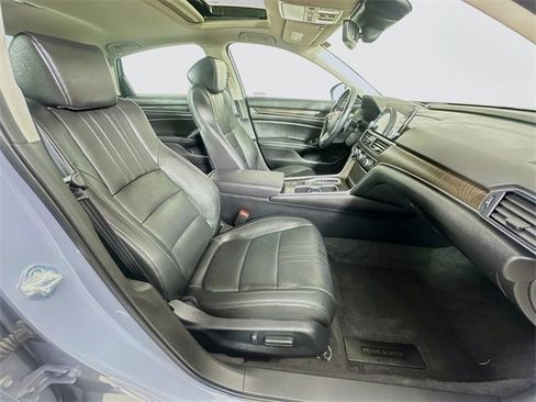 Certified 2022 Honda Accord Touring image 6