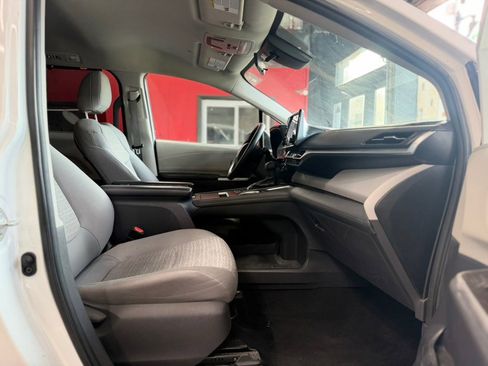 Used 2021 Toyota Sienna LE FWD image 18