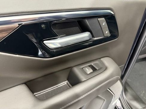 Used 2025 Chevrolet Tahoe Z71 w/ Z71 Off-Road Package image 22