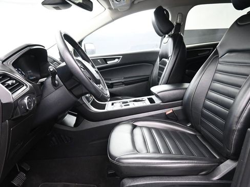 Used 2022 Ford Edge SEL image 9