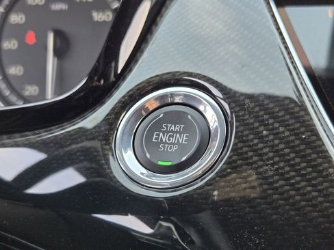 Used 2024 Cadillac XT6 Sport w/ Technology Package image 27