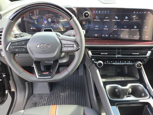 New 2026 Chevrolet Traverse RS w/ LPO, Floor Liner Package image 14