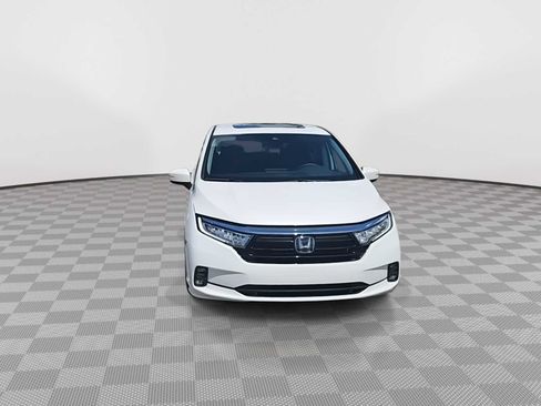 Certified 2024 Honda Odyssey EX-L image 3